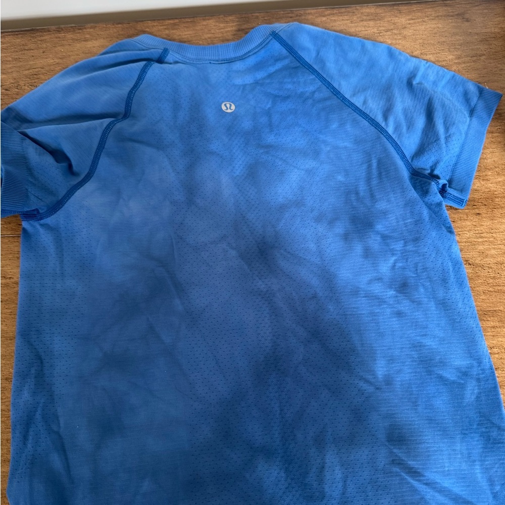 lululemon athletica swiftly tech waist length 2.0 Vibrant Blue Tee